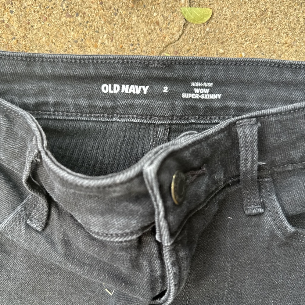 Old Navy Charcoal High-Rise Skinny Jeans
